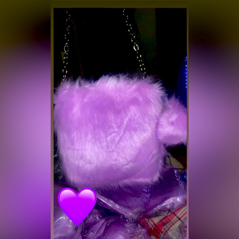 Heimish Faux Purses &’ Keychain Sets